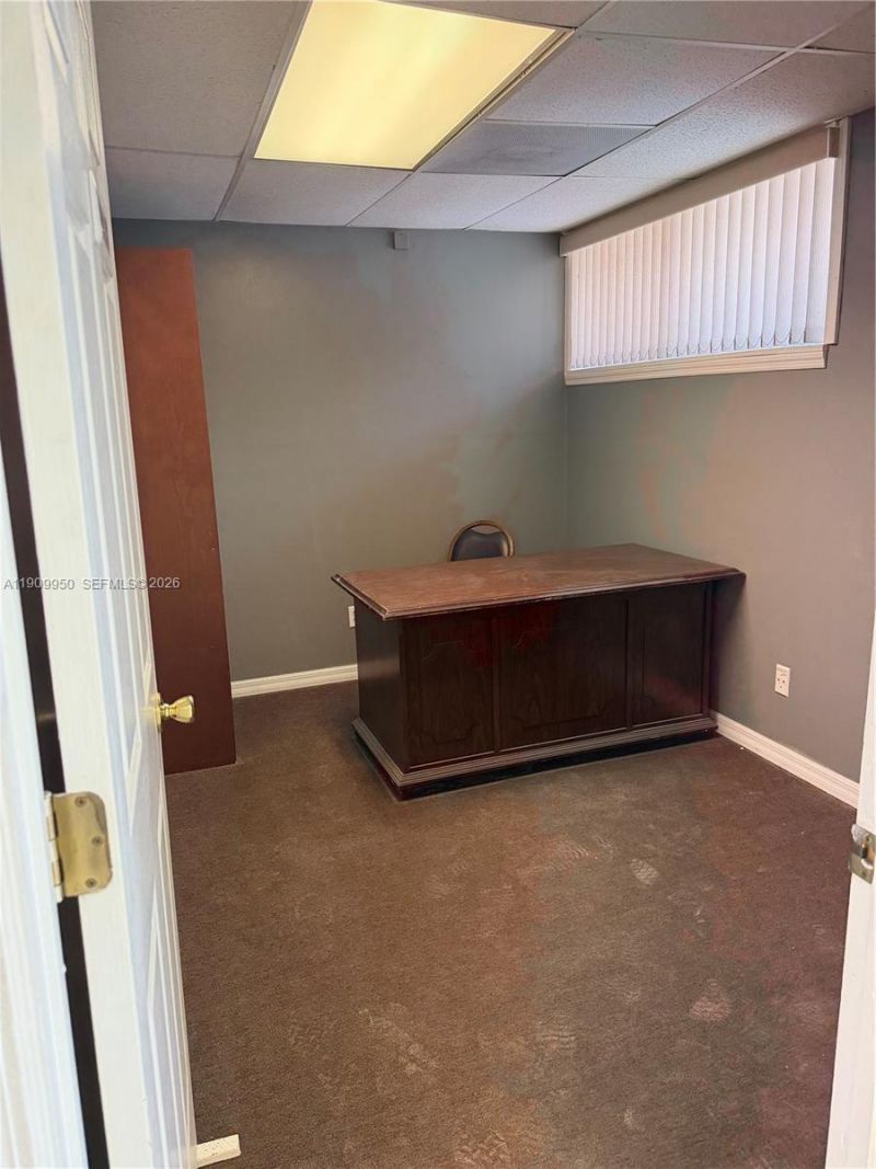 1001 W Midway Rd, Fort Pierce, FL 34982 Photo