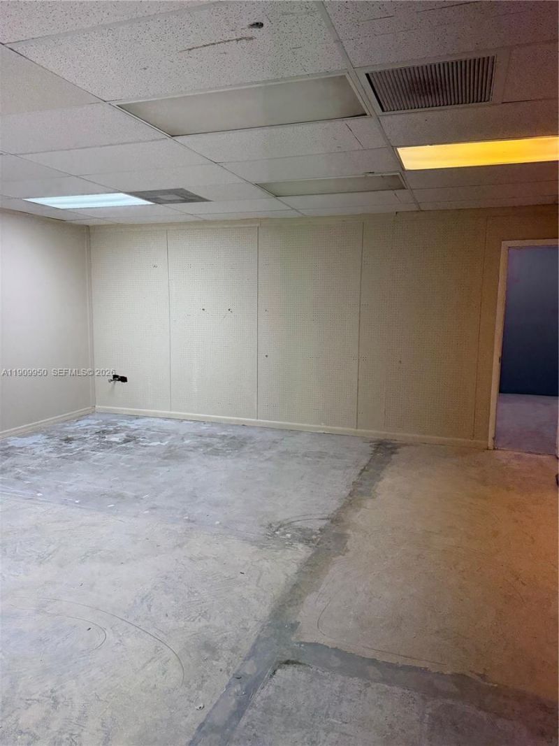 1001 W Midway Rd, Fort Pierce, FL 34982 Photo