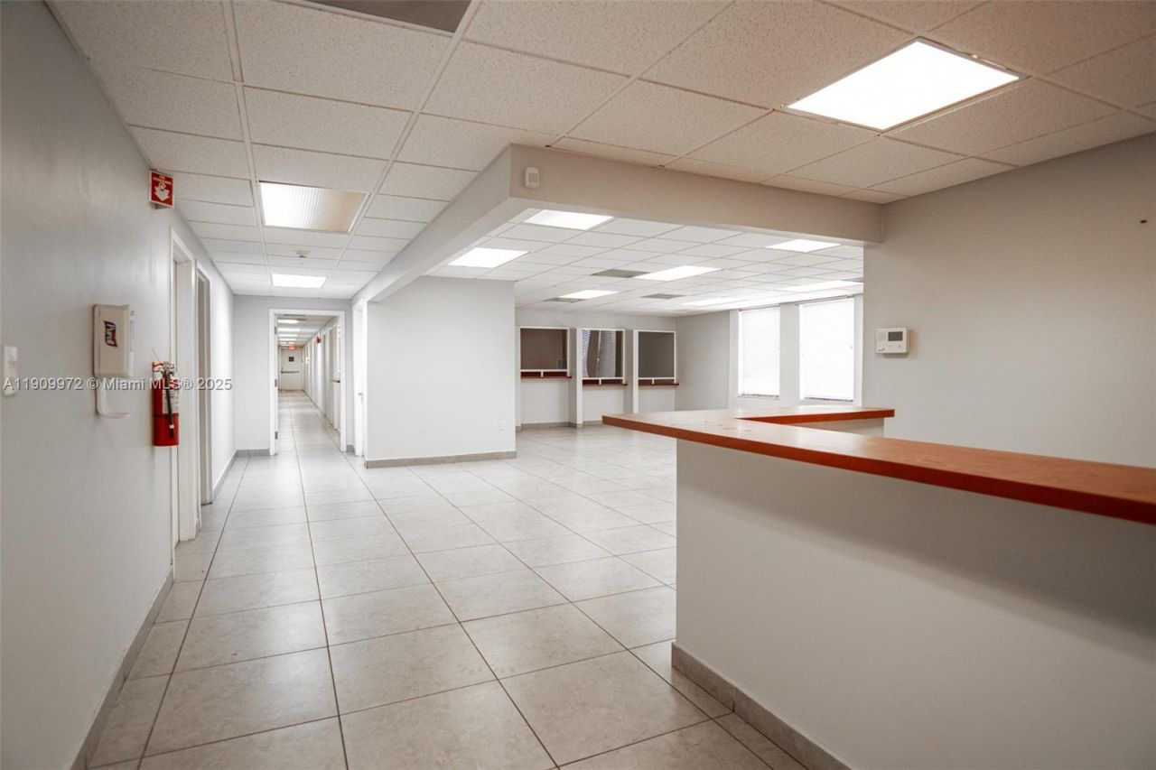 1901 SW 1st St, Miami, FL 33135 Photo