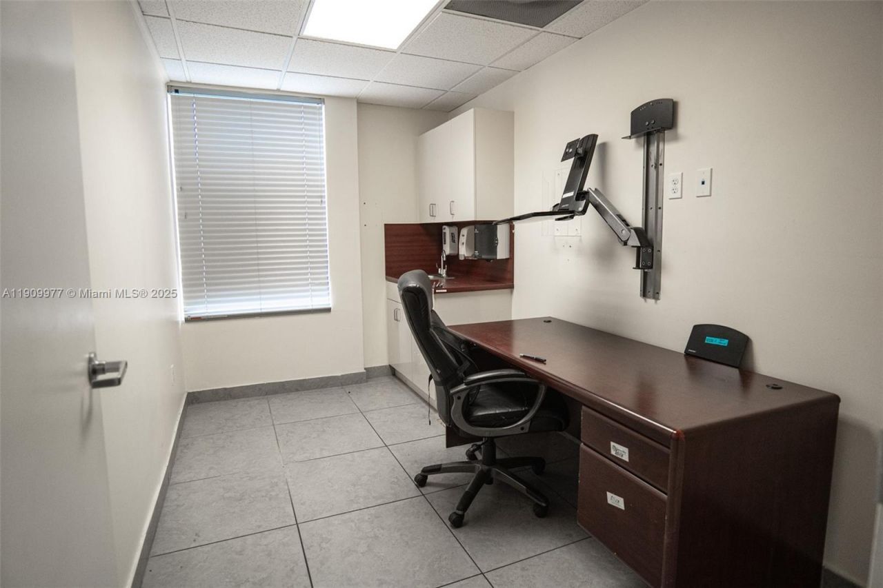 1901 SW 1st St, Miami, FL 33135 Photo