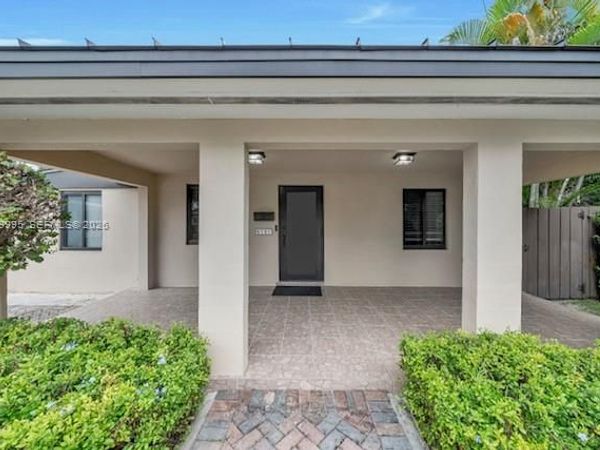 5181 SW 7th St, Miami, FL 33134