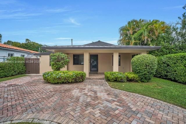 5181 SW 7th St, Miami, FL 33134 Photo