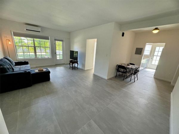 8620 Byron Ave, Unit 8620-7, Miami Beach, FL 33141