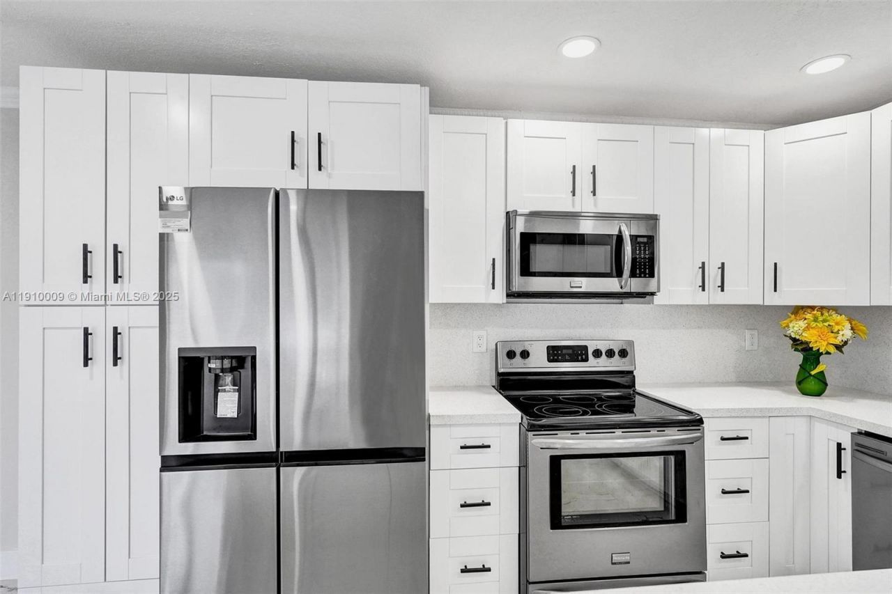 1143 NW 18th St, Fort Lauderdale, FL 33311 Photo