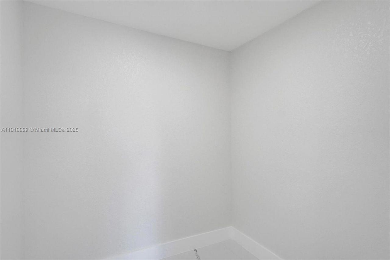 1143 NW 18th St, Fort Lauderdale, FL 33311 Photo