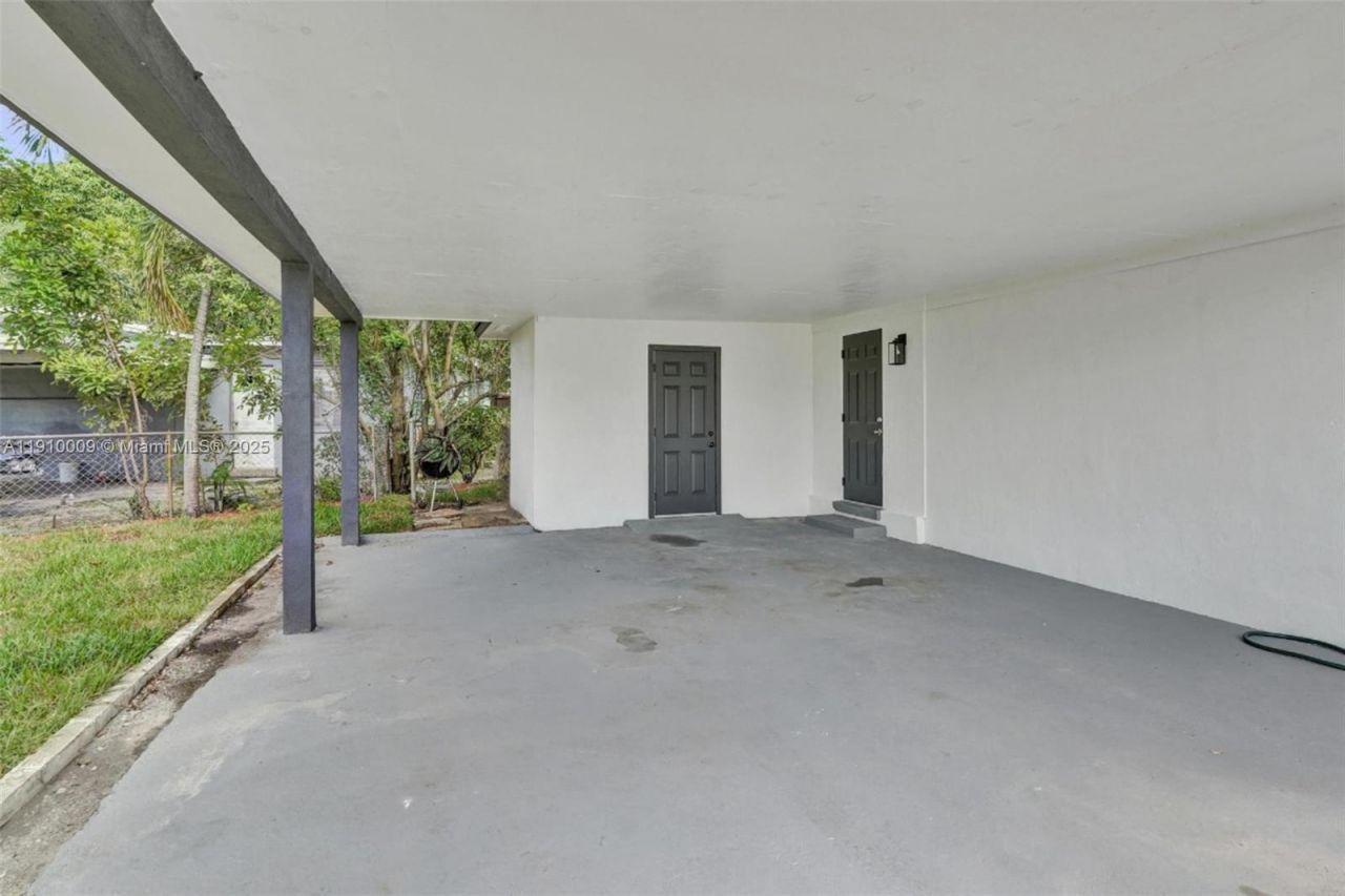 1143 NW 18th St, Fort Lauderdale, FL 33311 Photo