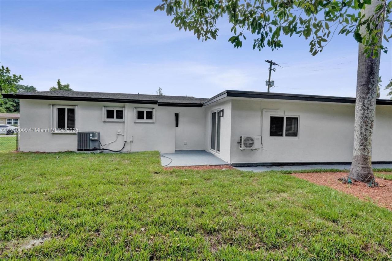 1143 NW 18th St, Fort Lauderdale, FL 33311 Photo