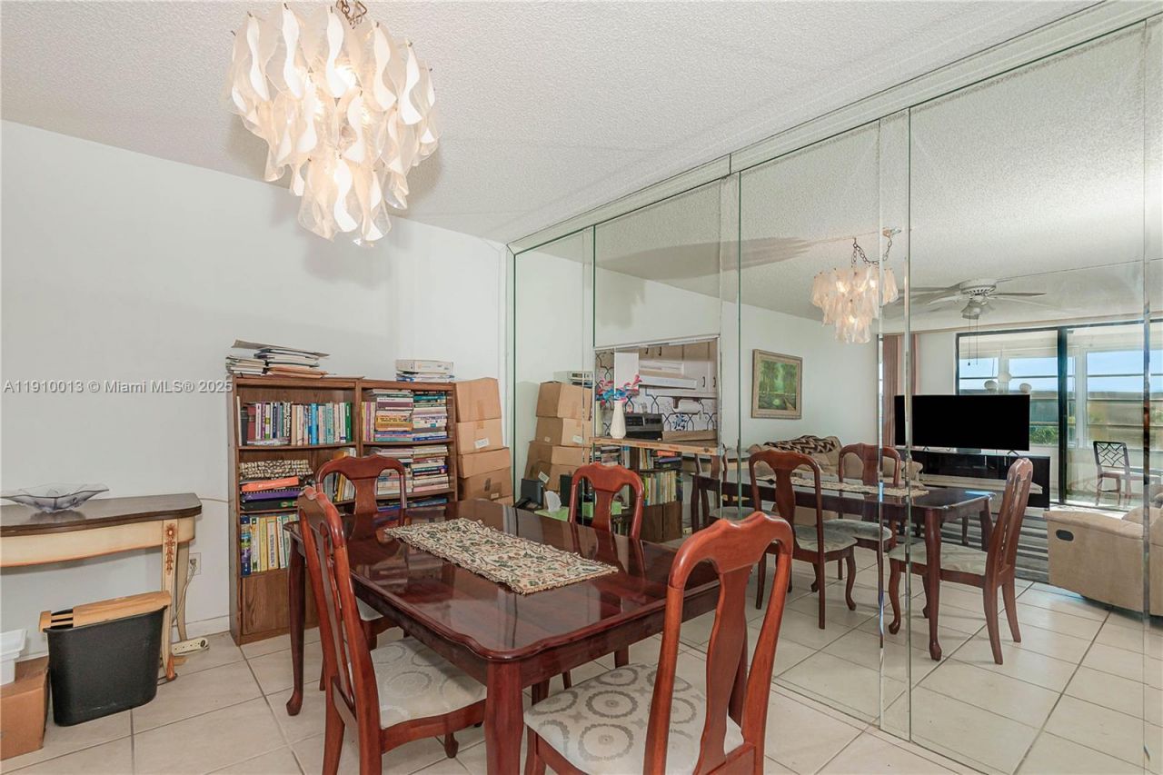 2800 Somerset Dr, Unit 402J, Lauderdale Lakes, FL 33311 Photo