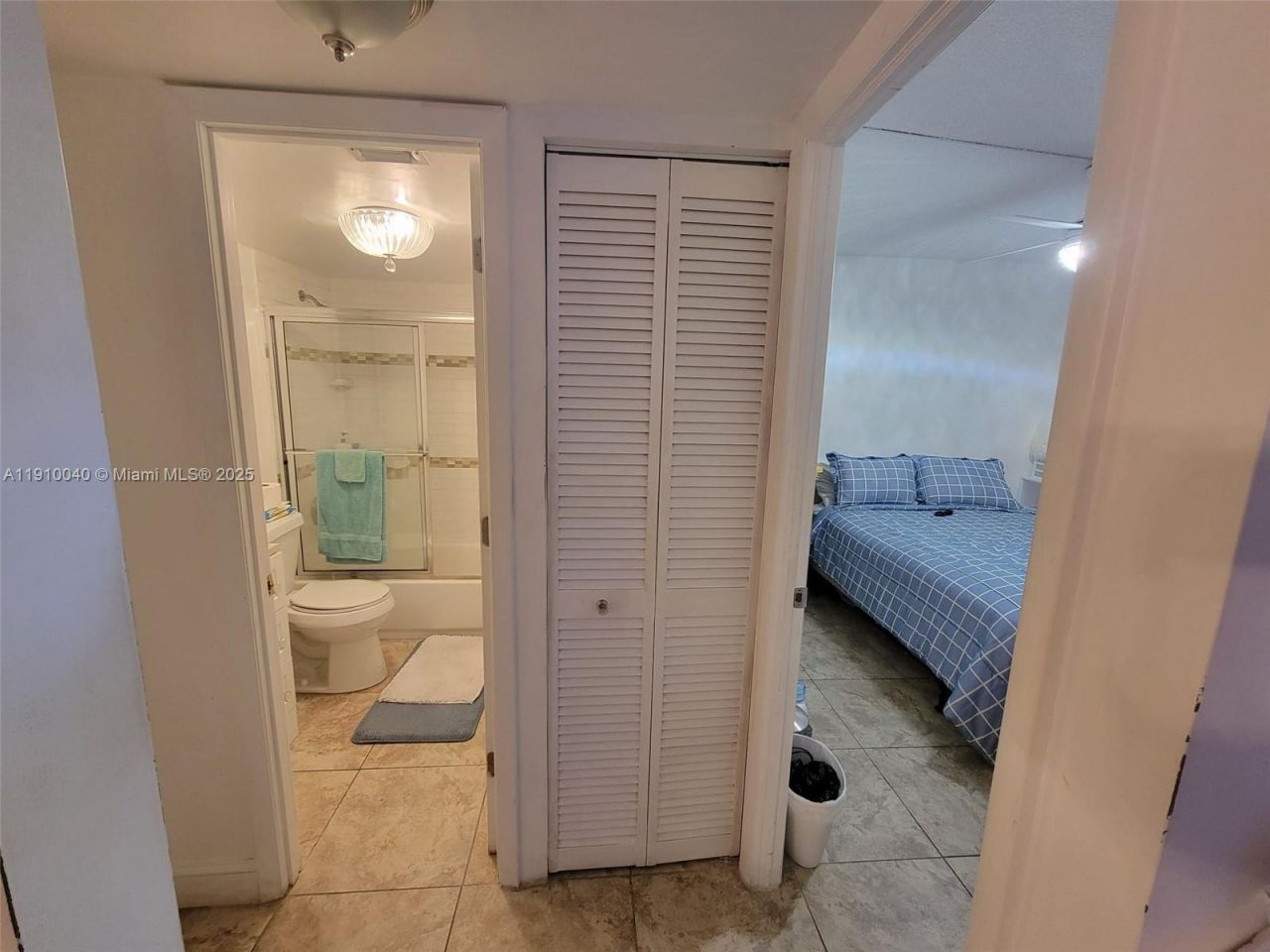 1400 Saint Charles Pl, Unit 215, Pembroke Pines, FL 33026 Photo