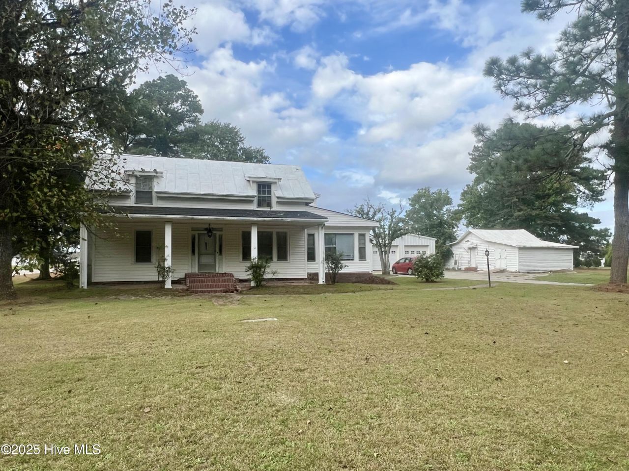 3145 Bell Arthur Road, Greenville, NC 27834 Main Photo