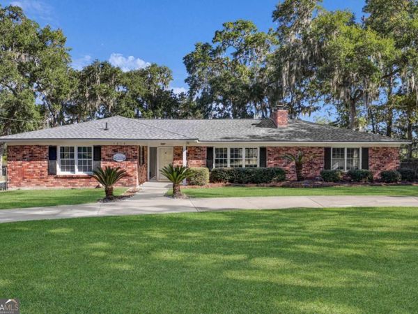 1613 Lake Drive, Midway, GA 31320
