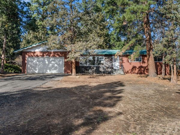 1410 NW Saginaw Avenue, Bend, OR 97703