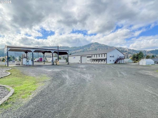 1625 W DUKE RD, Sutherlin, OR 97479