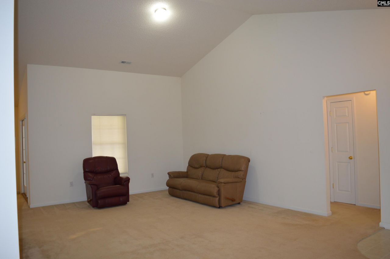 2004 Rolling Hills Road Photo 6