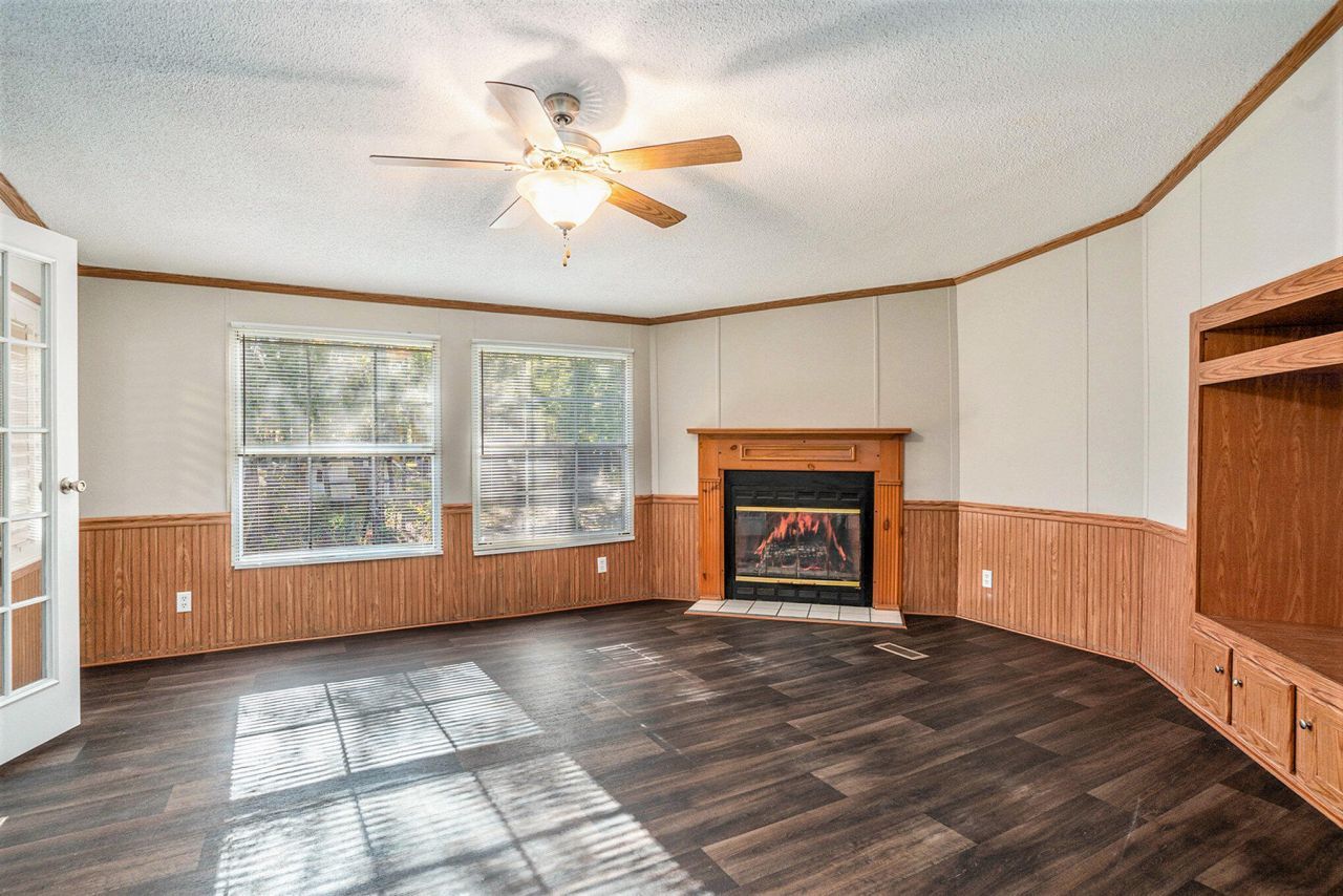 1021 Nash Road Photo 11