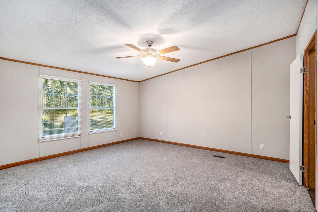 1021 Nash Road Photo 19