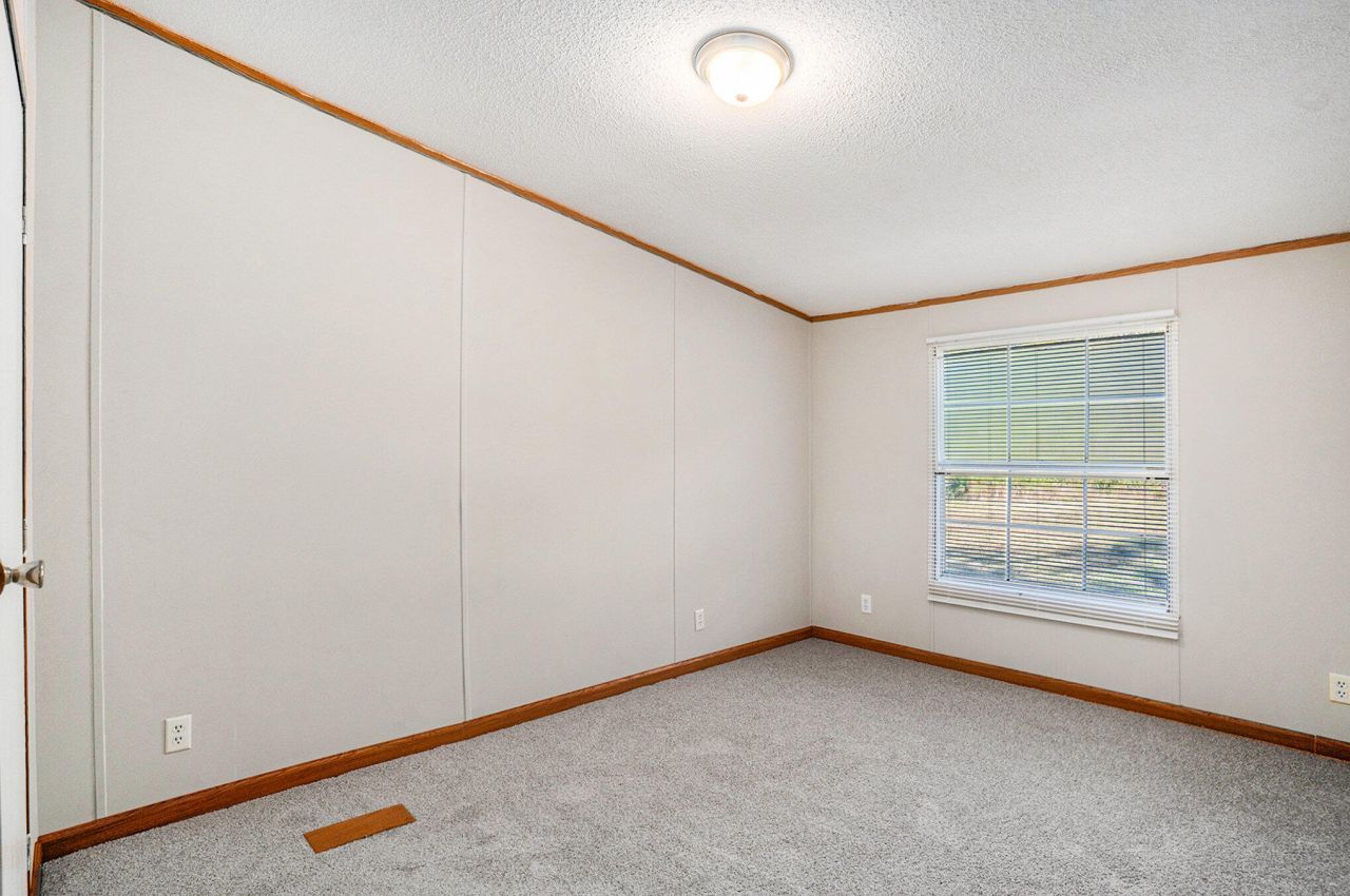 1021 Nash Road Photo 23