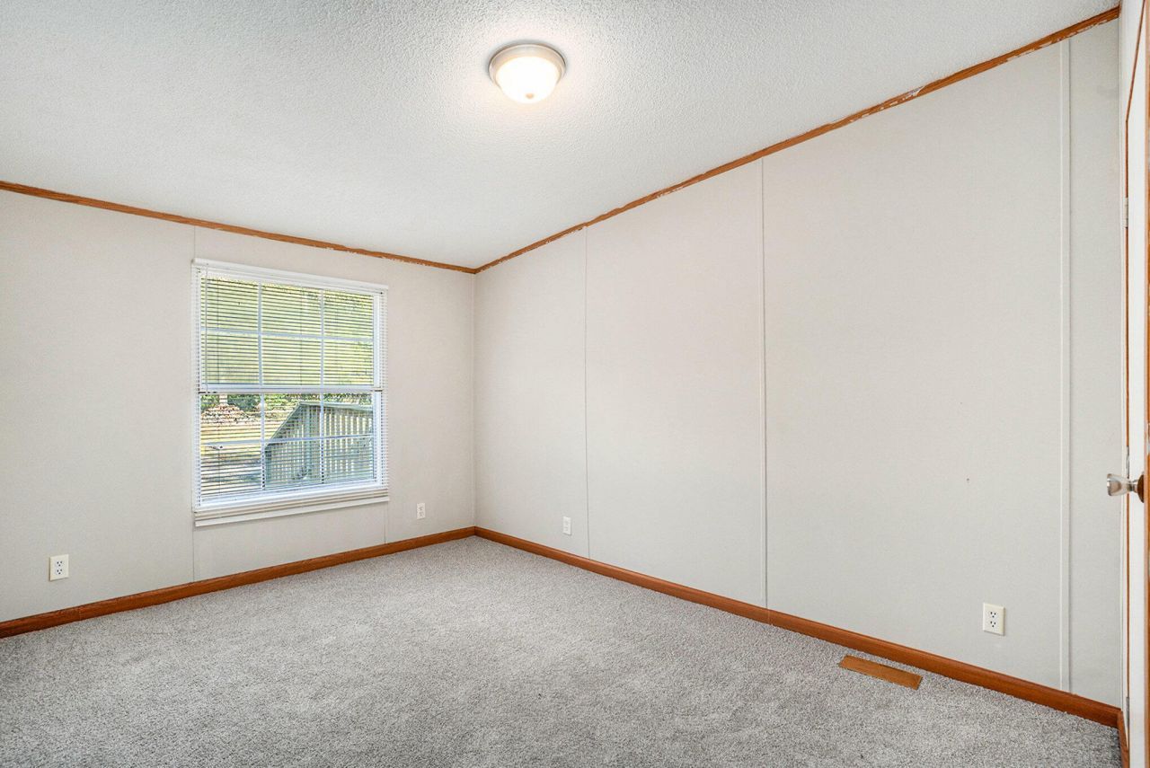 1021 Nash Road Photo 25