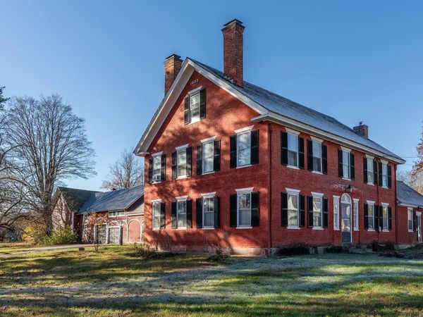 514 First Avenue, Chester, VT 05143