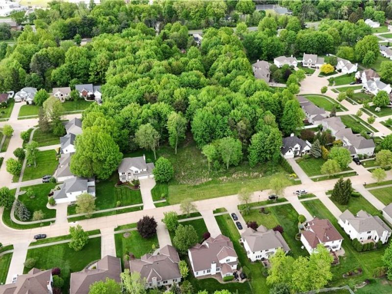 Loxley Drive, Richmond Heights, OH 44143 Photo 4