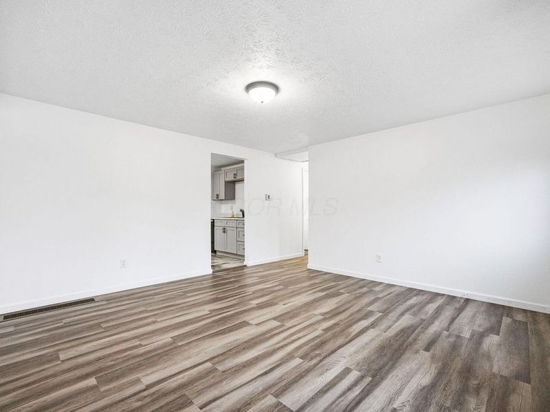 1830 Winding Hollow Drive, Columbus, OH 43223 Photo 11