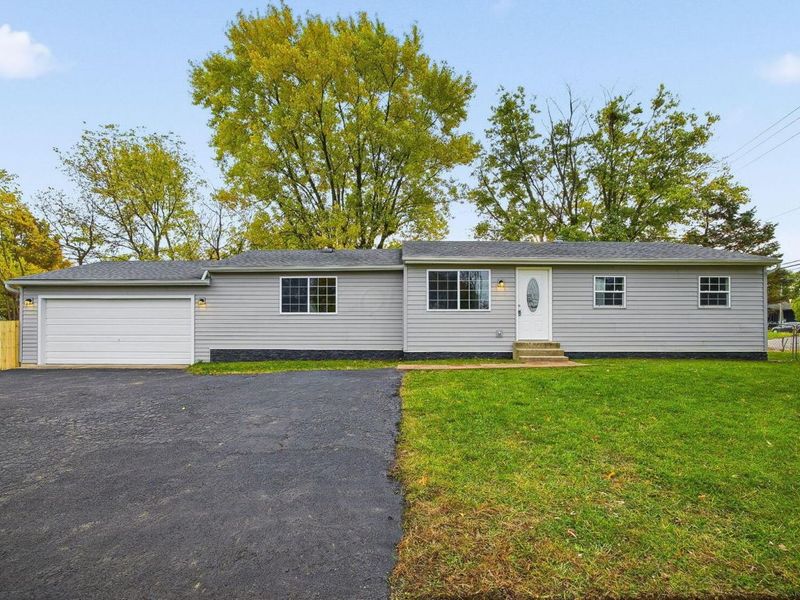 1830 Winding Hollow Drive, Columbus, OH 43223 Photo 3