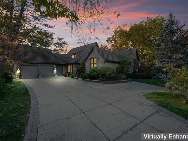 16750 S Village Drive, Loch Lloyd, MO 64012