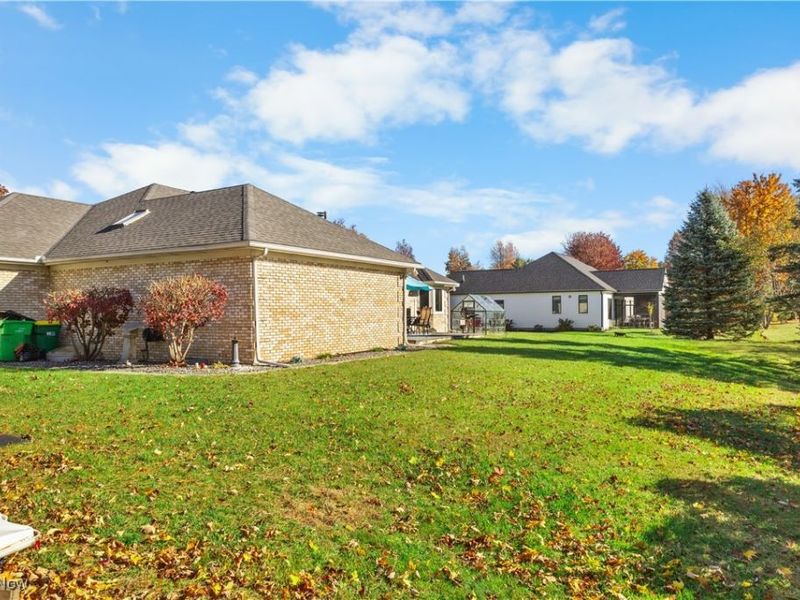 4082 Huntington Court, Ashtabula, OH 44004 Photo 4