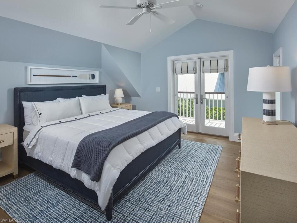 570 2nd Ave N, Naples, FL 34102 Photo