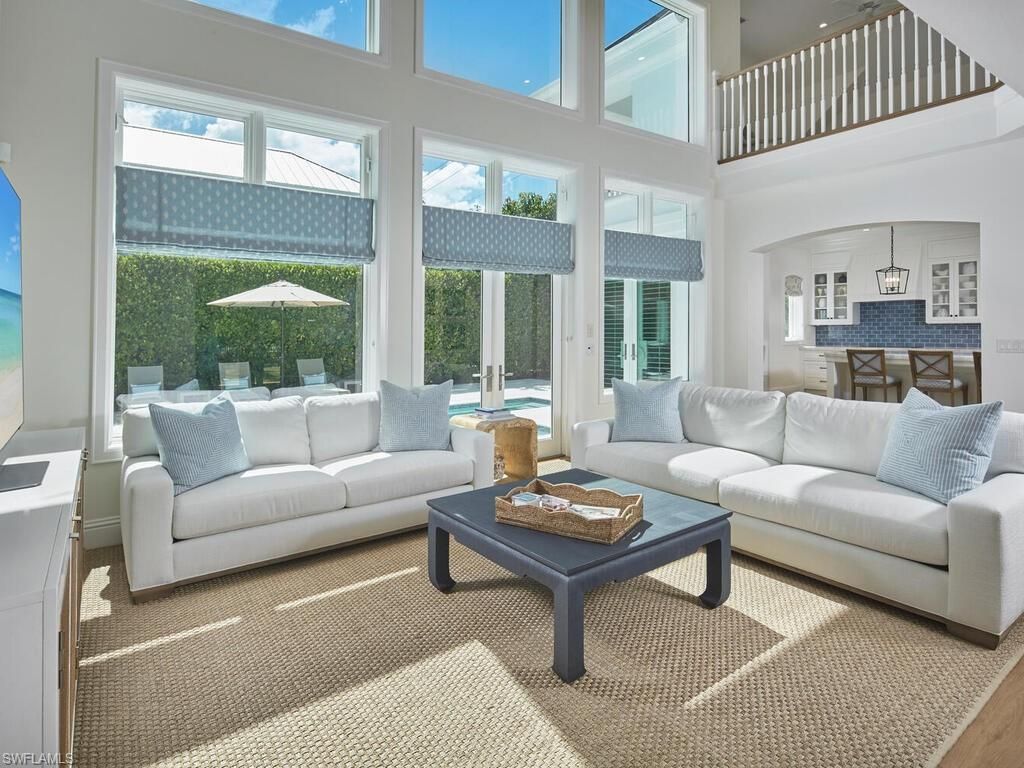 570 2nd Ave N, Naples, FL 34102 Photo