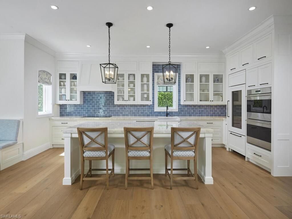 570 2nd Ave N, Naples, FL 34102 Photo