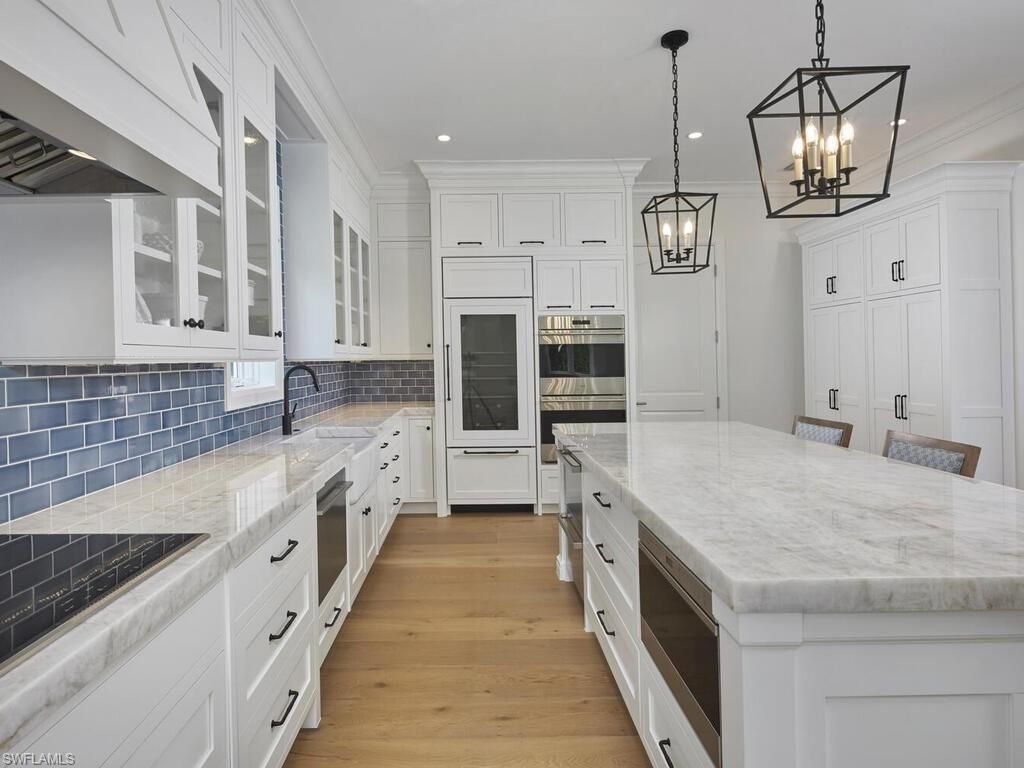 570 2nd Ave N, Naples, FL 34102 Photo