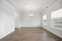 386 Harbison Circle photo 4