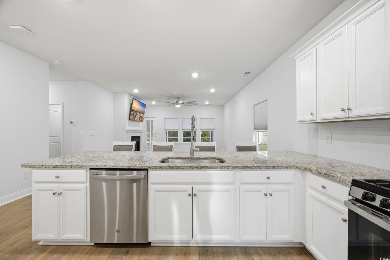 386 Harbison Circle Photo 8