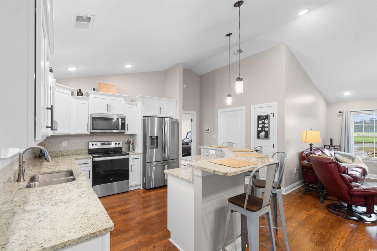 3753 Edwards Rd. Photo 10