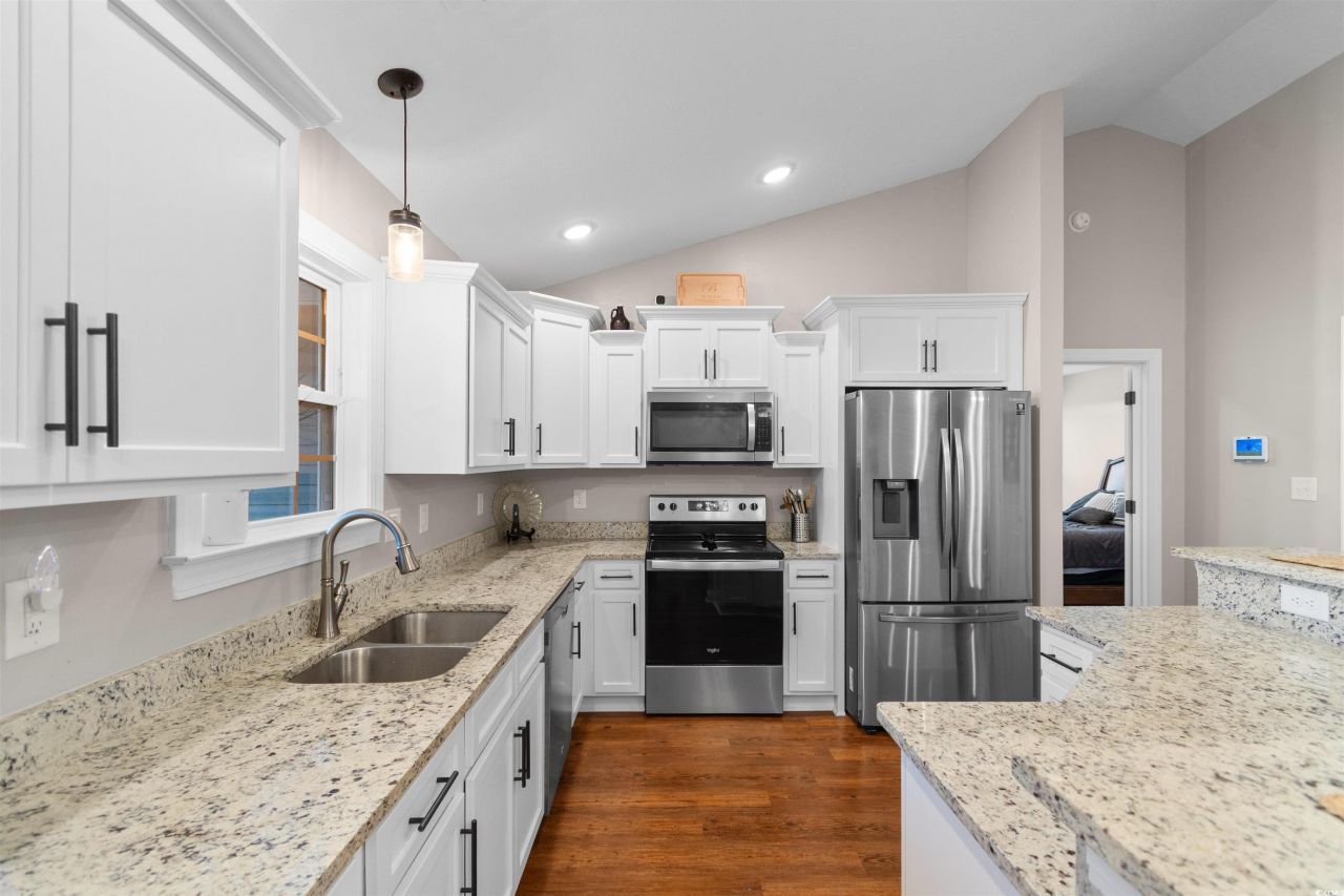 3753 Edwards Rd. Photo 11