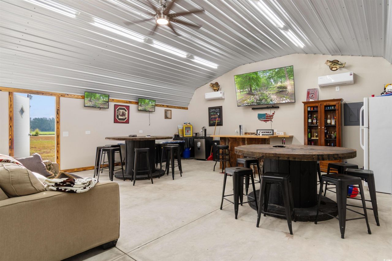 3753 Edwards Rd. Photo 3