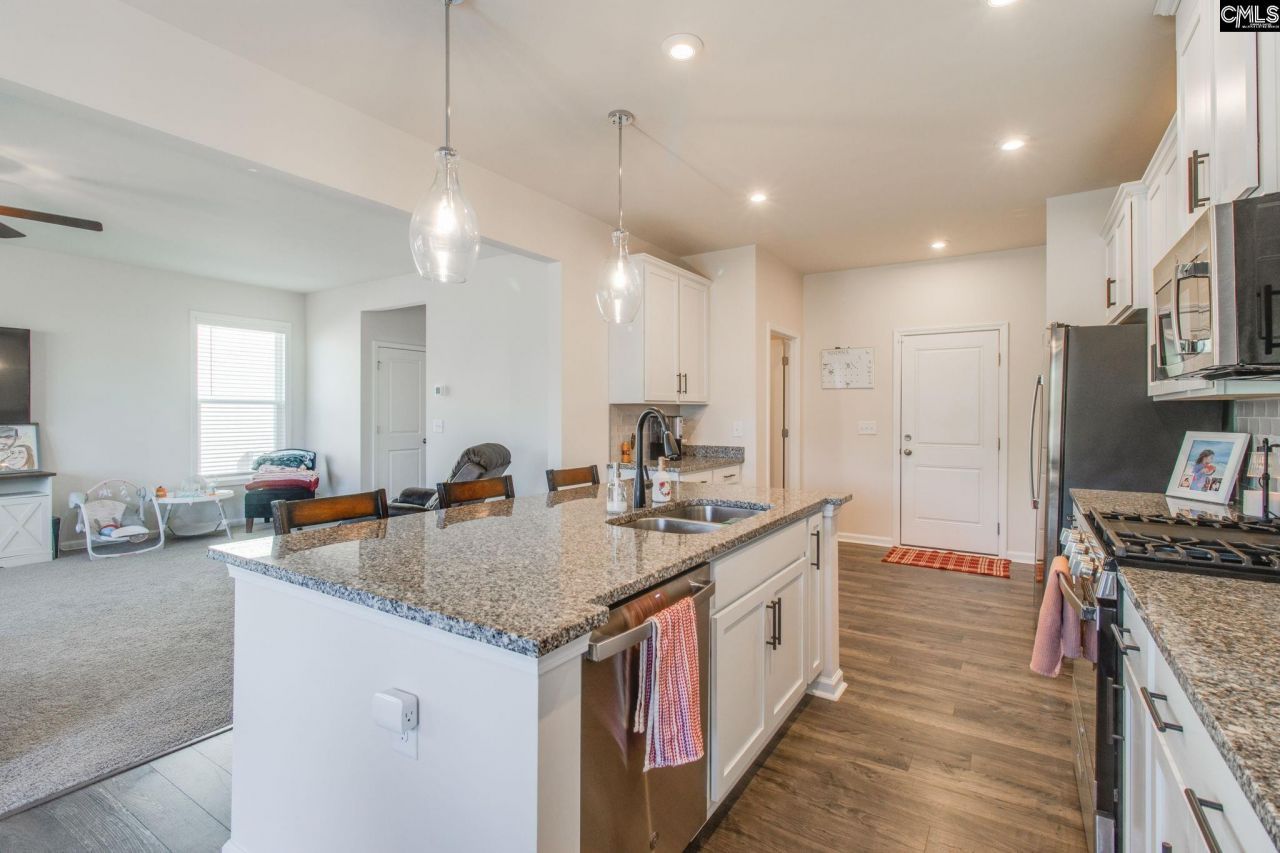 128 Coppersmith Drive Photo 11