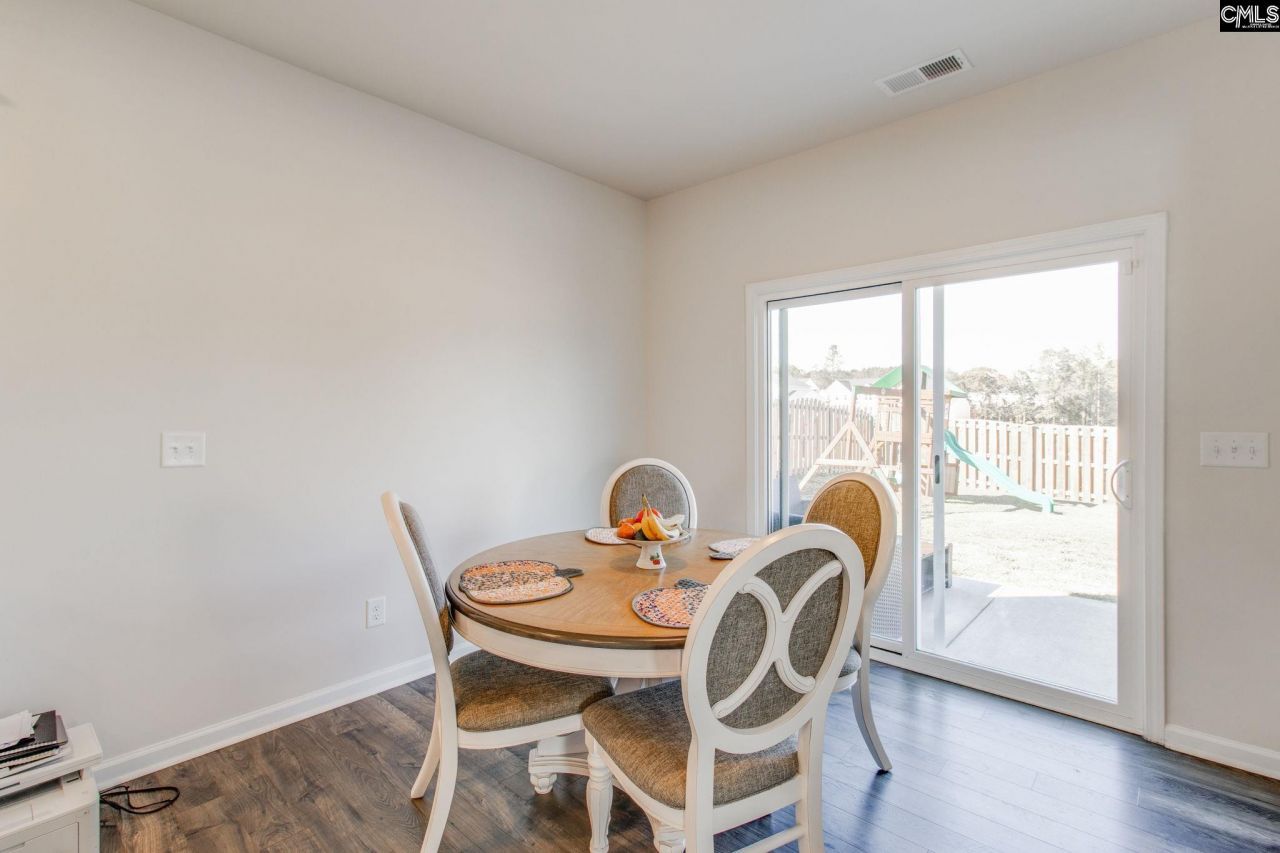 128 Coppersmith Drive Photo 14