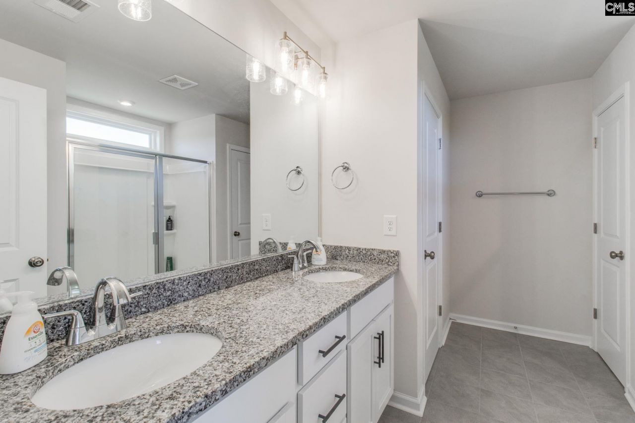 128 Coppersmith Drive Photo 21