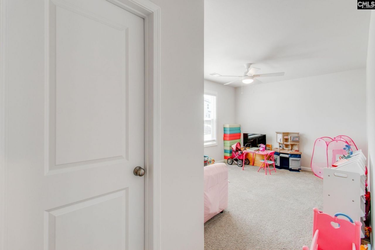 128 Coppersmith Drive Photo 28