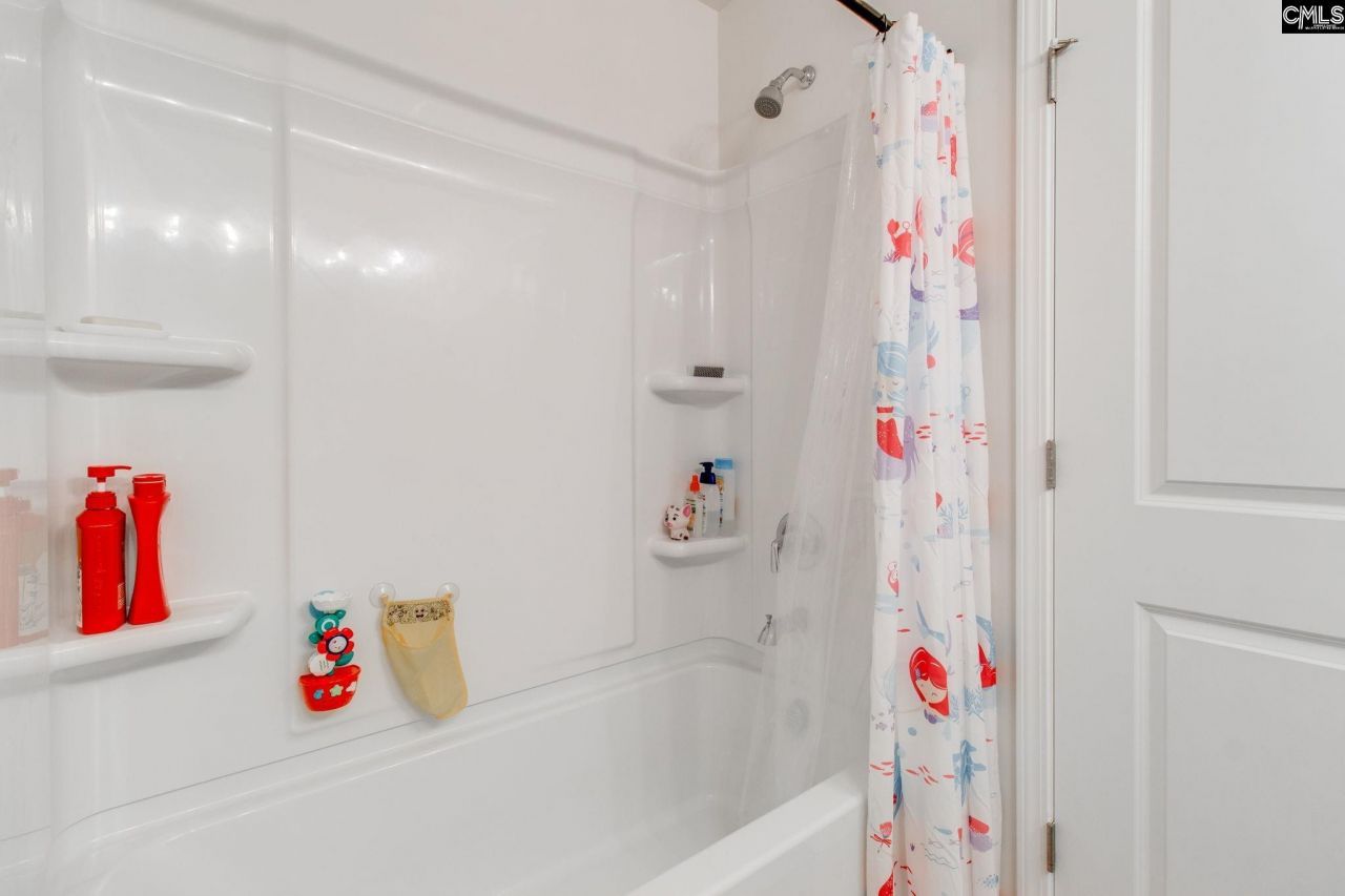 128 Coppersmith Drive Photo 34