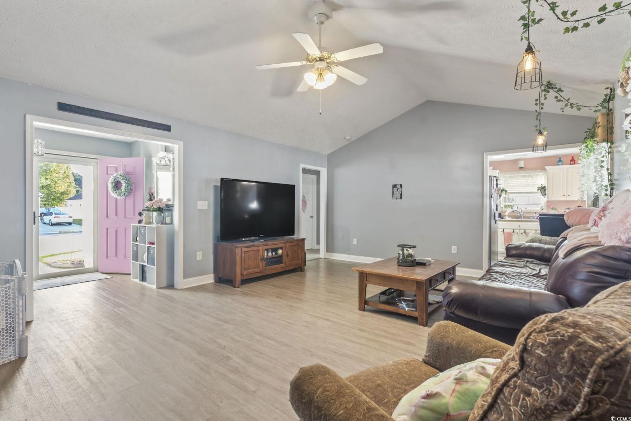 912 Eaglet Circle Photo 7