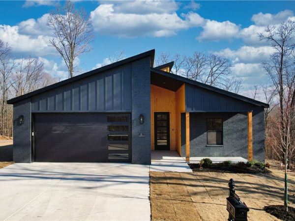 5 St Asaph Drive, Bella Vista, AR 72714