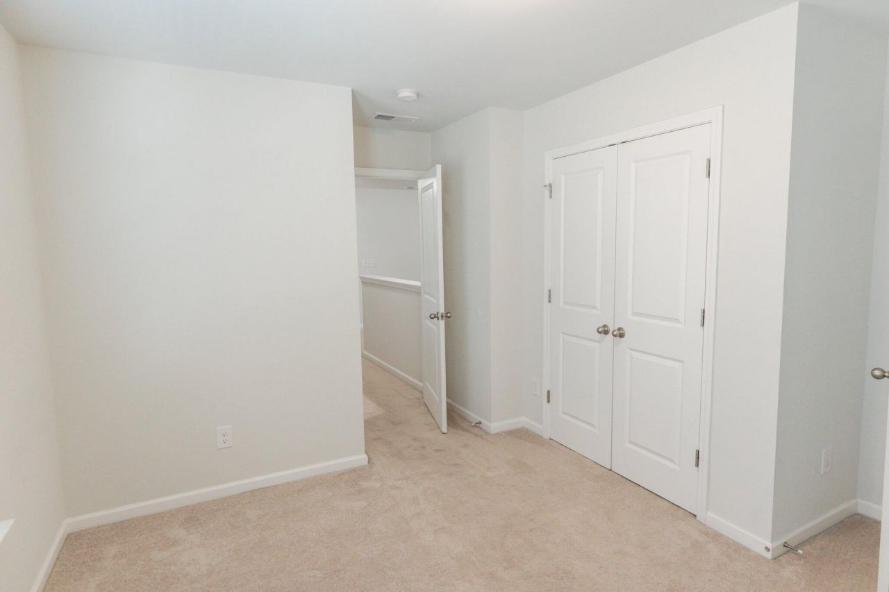 516 Alderly Drive Photo 21