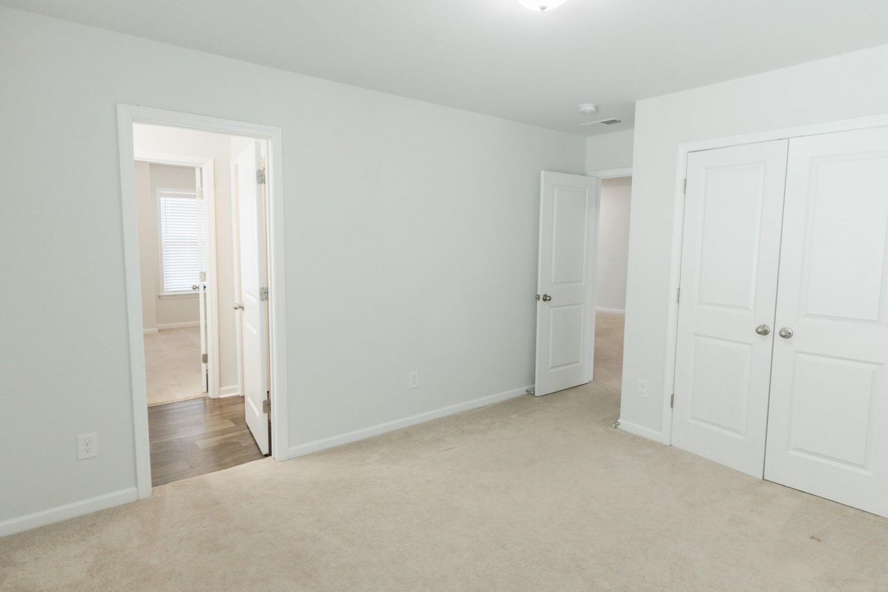 516 Alderly Drive Photo 25