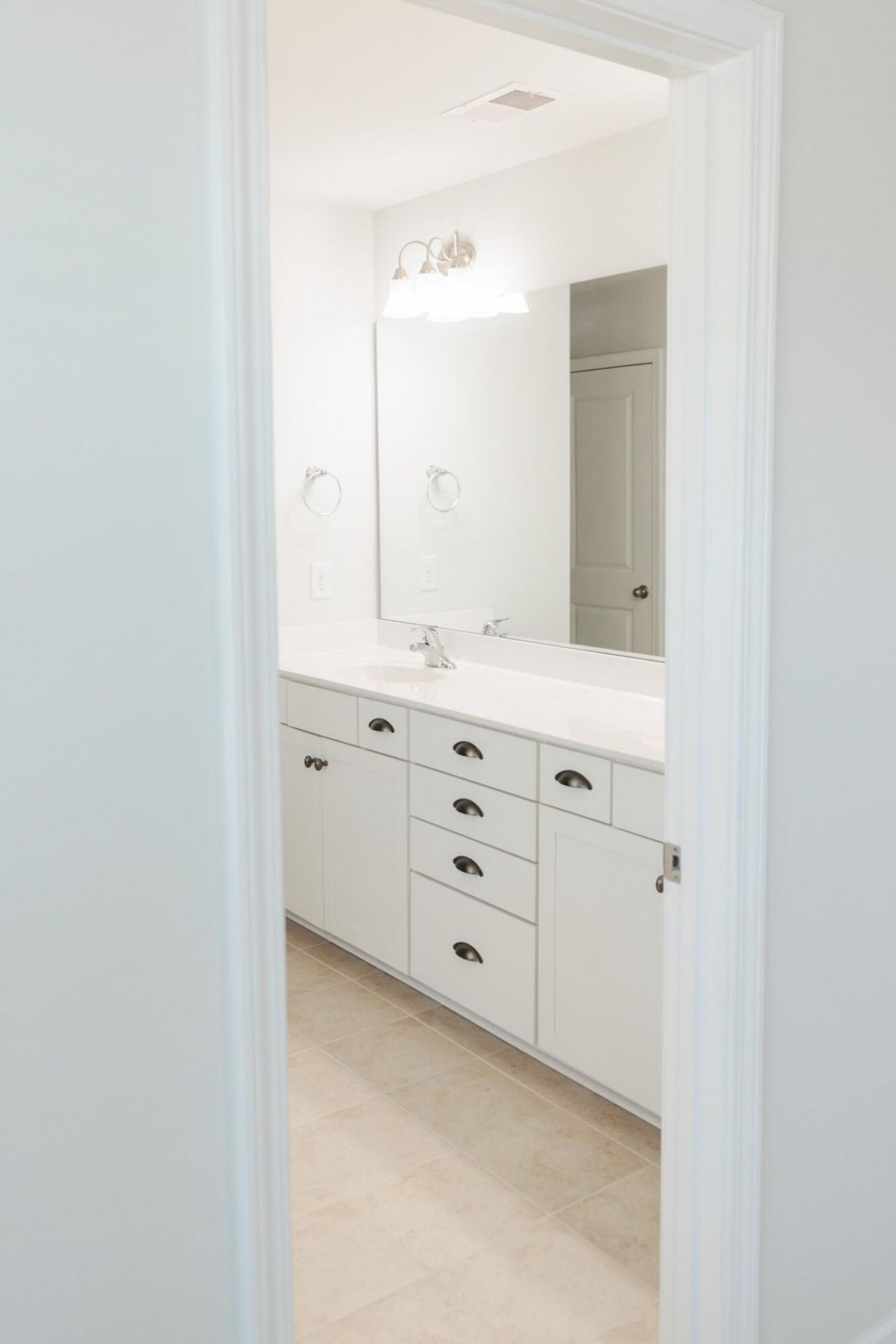 516 Alderly Drive Photo 32