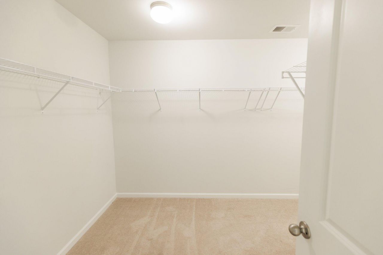 516 Alderly Drive Photo 41