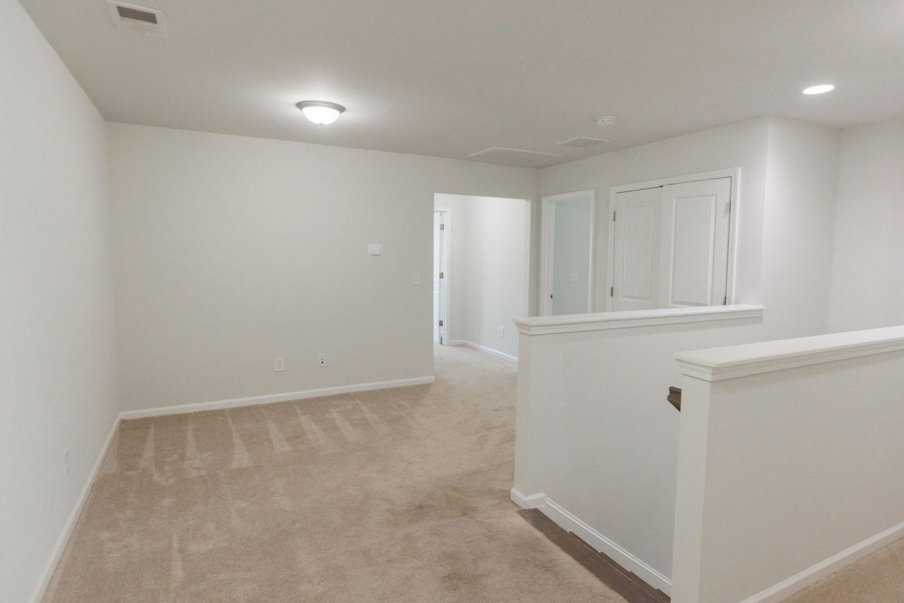 516 Alderly Drive Photo 43