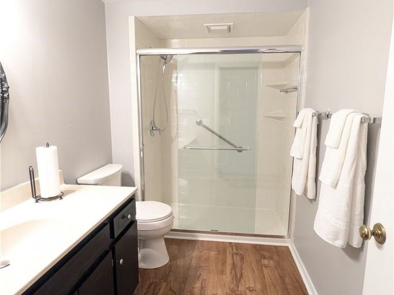 19640 Lorain Road, Fairview Park, OH 44126 Photo 16